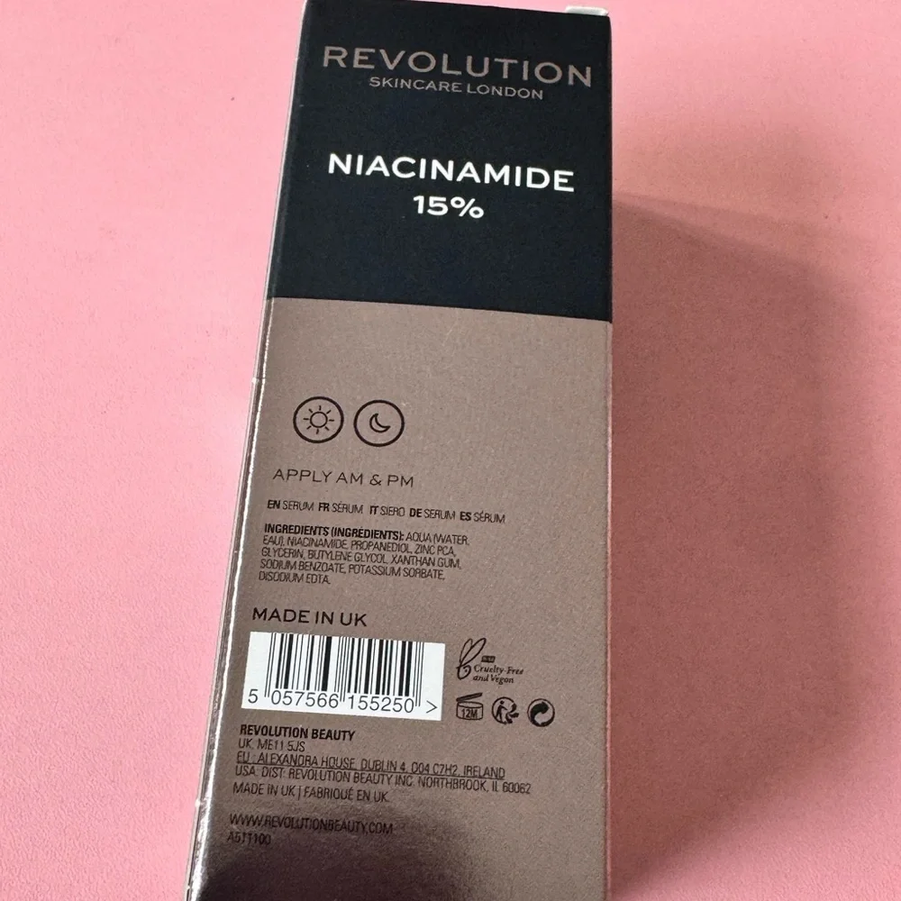 Revolution Niacinamide 15% Blemish & Pore Refining Vegan & Cruelty Free